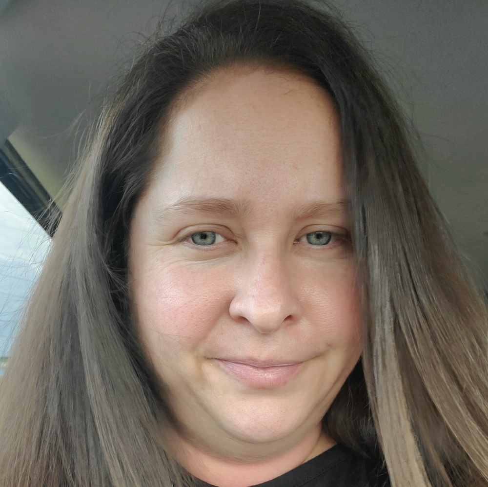 Meet your Posher, Liz